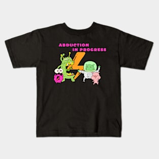 Abduction in progress Kids T-Shirt